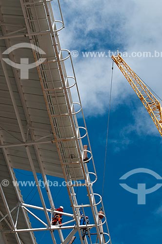  Subject: Construction of Gremio Arena (2012) - installation of the stadium roof / Place: Humaita neighborhood - Porto Alegre city - Rio Grande do Sul state (RS) - Brazil / Date: 11/2012 