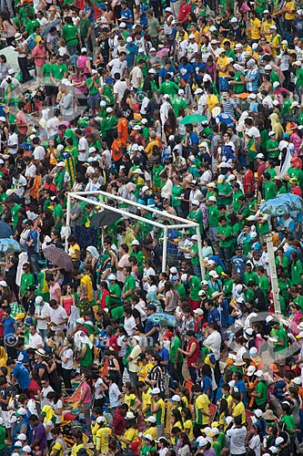  Subject: Pilgrims on Copacabana Beach during the World Youth Day (WYD) / Place: Copacabana neighborhood - Rio de Janeiro city - Rio de Janeiro state (RJ) - Brazil / Date: 07/2013 
