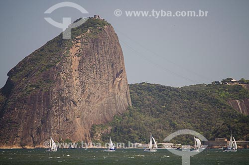  Subject: Sailing boats in Guanabara Bay with Sugar Loaf in the background / Place: Rio de Janeiro city - Rio de Janeiro state (RJ) - Brazil / Date: 09/2013 
