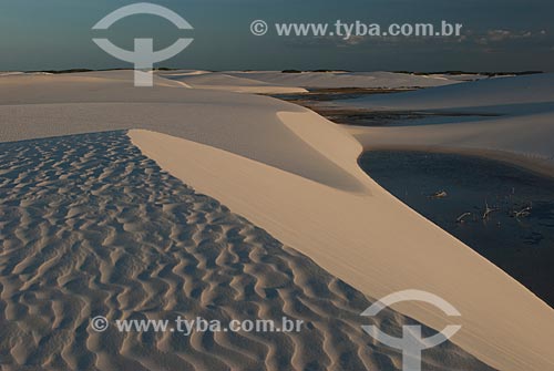  Subject: Dunes of Azul Lagoon (Blue Lagoon) - Lencois Maranhenses National Park / Place: Barreirinhas city - Maranhao state (MA) - Brazil / Date: 07/2010 