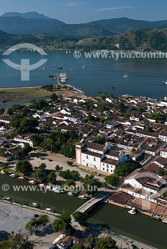  Subject: Aerial photo of Nossa Senhora dos Remedios Church (1873) / Place: Paraty city - Rio de Janeiro state (RJ) - Brazil / Date: 04/2011 