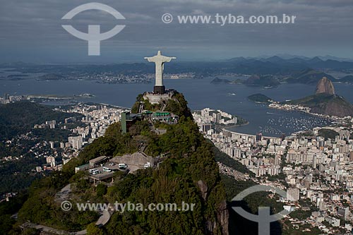  Subject: Aerial photo of Christ the Redeemer (1931) with the Sugar Loaf in the background / Place: Rio de Janeiro city - Rio de Janeiro state (RJ) - Brazil / Date: 04/2011 