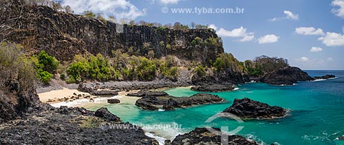  Subject: Cliff - Porcos Bay / Place: Fernando de Noronha Archipelago - Pernambuco state (PE) - Brazil / Date: 10/2013 