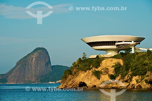  Subject: Niteroi Contemporary Art Museum (1996) with the Sugar Loaf in the background / Place: Boa Viagem neighborhood - Niteroi city - Rio de Janeiro state (RJ) - Brazil / Date: 06/2013 