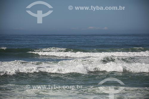  Subject: Waves - Barra da Tijuca Beach / Place: Barra da Tijuca neighborhood - Rio de Janeiro city - Rio de Janeiro state (RJ) - Brazil / Date: 11/2013 