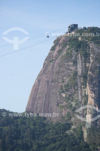  Subject: Cable car making the crossing between the Urca Mountain and Sugar Loaf / Place: Rio de Janeiro city - Rio de Janeiro state (RJ) - Brazil / Date: 11/2013 