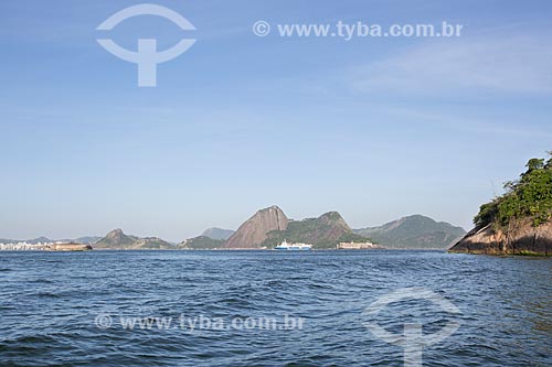  Subject: View of mouth of the Guanabara Bay with the Tamandare da Laje Fort (1555) to the left / Place: Rio de Janeiro city - Rio de Janeiro state (RJ) - Brazil / Date: 11/2013 