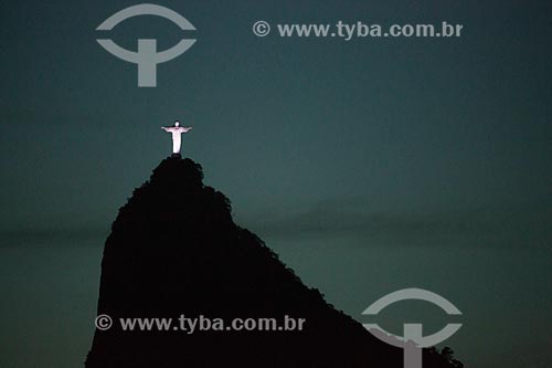  Subject: View of evening - Christ the Redeemer (1931) / Place: Rio de Janeiro city - Rio de Janeiro state (RJ) - Brazil / Date: 11/2013 