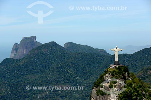  Subject: General view of Christ the Redeemer (1931) with the Rock of Gavea in the background / Place: Rio de Janeiro city - Rio de Janeiro state (RJ) - Brazil / Date: 11/2013 