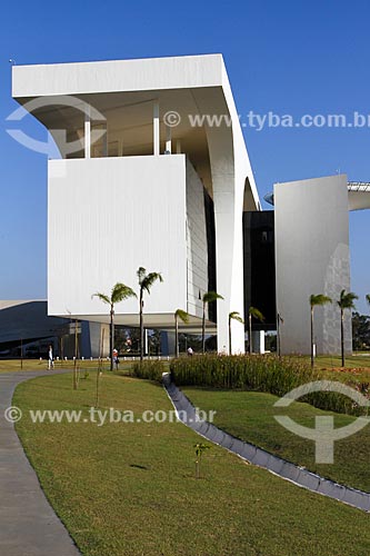  Subject: Side facade of Tiradentes Palace - Tiradentes Palace - headquarters of the State Government - President Tancredo Neves Administrative Center (2010) / Place: Belo Horizonte city - Minas Gerais state (MG) - Brazil / Date: 08/2013 