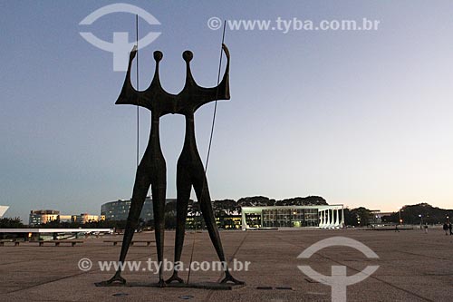  Subject: Sculpture Os Guerreiros (The Warriors) - also known as Os Candangos / Place: Brasilia city - Distrito Federal (Federal District) - Brazil / Date: 08/2013 