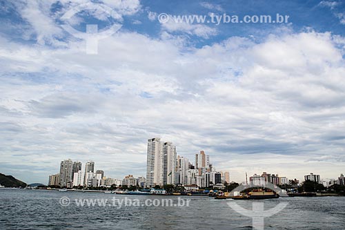  Subject: General view of Santos city littoral from the sea / Place: Sao Vicente city - Sao Paulo state (SP) - Brazil / Date: 12/2013 