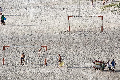  Subject: Soccer field of sand - Grande Beach (Big Beach) / Place: Arraial do Cabo city - Rio de Janeiro state (RJ) - Brazil / Date: 01/2014 