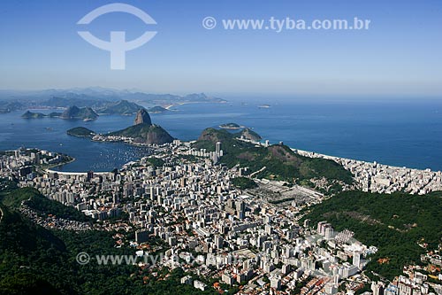 Aerial view of Botafogo with Sugar Loaf in the background  - Rio de Janeiro city - Rio de Janeiro state (RJ) - Brazil
