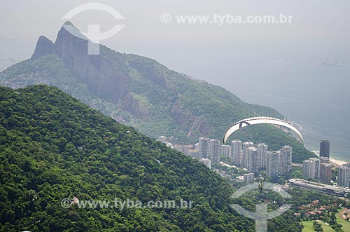  Subject: People practicing gliding - Pedra Bonita (Bonita Stone) ramp / Place: Sao Conrado neighborhood - Rio de Janeiro city - Rio de Janeiro state (RJ) - Brazil / Date: 01/2014 