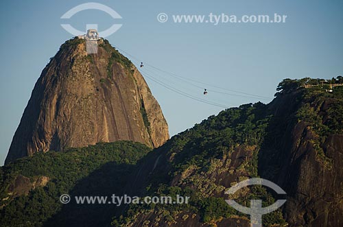  Subject: Cable car of Sugar Loaf making the crossing between the Urca Mountain and Sugar Loaf / Place: Urca neighborhood - Rio de Janeiro city - Rio de Janeiro state (RJ) - Brazil / Date: 01/2014 