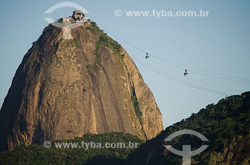  Subject: Cable car of Sugar Loaf making the crossing between the Urca Mountain and Sugar Loaf / Place: Urca neighborhood - Rio de Janeiro city - Rio de Janeiro state (RJ) - Brazil / Date: 01/2014 
