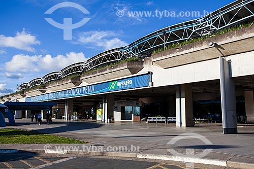  Subject: Facade of Afonso Pena International Airport - also know as Curitiba International Airport / Place: Sao Jose dos Pinhais city - Parana state (PR) - Brazil / Date: 12/2013 