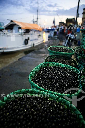  Subject: Açai Fair - Ver-o-peso Market / Place: Belem City - Para state (PA) - Brazil / Date: 03/2014 