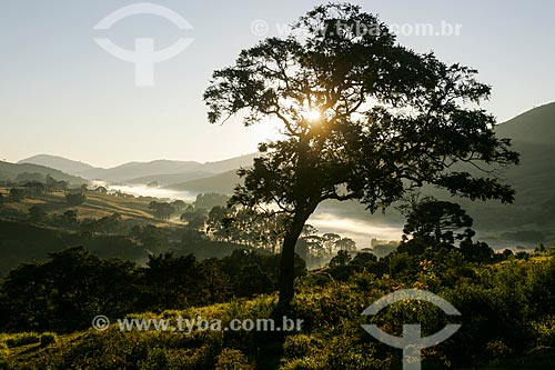 Subject: Dawn - Matutu Valley / Place: Aiuruoca city - Minas Gerais state (MG) - Brazil / Date: 05/2006 