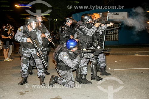  Riot police of Military Police near to Rio de Janeiro City Hall during demonstration of the Free Pass Movement - Presidente Vargas Avenue  - Rio de Janeiro city - Rio de Janeiro state (RJ) - Brazil