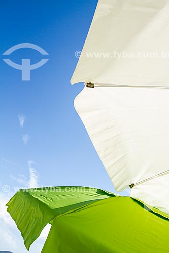  Subject: Beach umbrellas at Açores Beach / Place: Pantano do Sul neighborhood - Florianopolis city - Santa Catarina state (SC) - Brazil / Date: 02/2014 