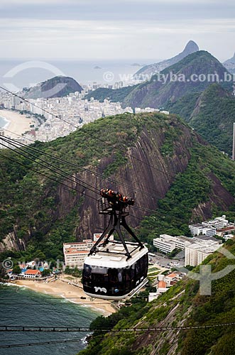  Subject: Cable car of Sugar Loaf making the crossing between the Urca Mountain and Sugar Loaf / Place: Urca neighborhood - Rio de Janeiro city - Rio de Janeiro state (RJ) - Brazil / Date: 03/2014 