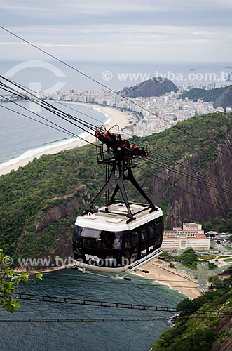  Subject: Cable car of Sugar Loaf making the crossing between the Urca Mountain and Sugar Loaf / Place: Urca neighborhood - Rio de Janeiro city - Rio de Janeiro state (RJ) - Brazil / Date: 03/2014 
