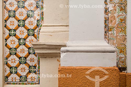  Subject: Detail of Portuguese tile in houses in the historic city center  / Place: Sao Luis city - Maranhao state (MA) - Brazil / Date: 10/2010 