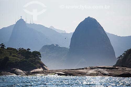  Subject: Sugar Loaf viewed from Guanabara Bay with the Christ the Redeemer (1931) in the background / Place: Rio de Janeiro city - Rio de Janeiro state (RJ) - Brazil / Date: 03/2014 