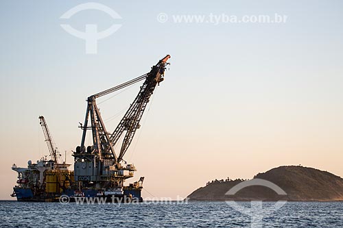  Subject: Crane ship viewed from Niteroi city / Place: Rio de Janeiro city - Rio de Janeiro state (RJ) - Brazil / Date: 03/2014 