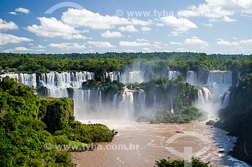  Subject: Iguassu waterfalls on Iguassu National Park / Place: Foz do Iguacu city - Parana state (PR) - Brazil / Date: 04/2014 