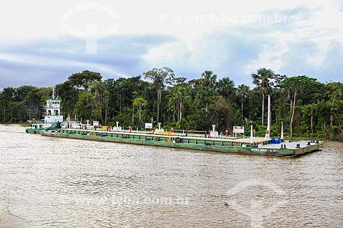  Subject: Fuel transport - Tapajuru River / Place: Breves city - Para state (PA) - Brazil / Date: 03/2014 