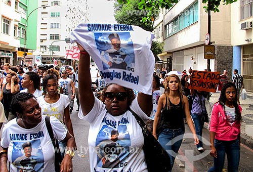  Subject: Demonstration by the death of Douglas Rafael (DG) / Place: Copacabana neighborhood - Rio de Janeiro city - Rio de Janeiro state (RJ) - Brazil / Date: 04/2014 