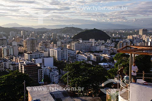  Subject: Houses at Salgueiro Slum with Tijuca in the background / Place: Tijuca neighborhood - Rio de Janeiro city - Rio de Janeiro state (RJ) - Brazil / Date: 07/2014 