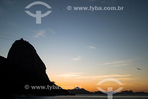  Subject: Vermelha Beach with Sugar Loaf in the background at dawn / Place: Urca neighborhood - Rio de Janeiro city - Rio de Janeiro state (RJ) - Brazil / Date: 07/2014 