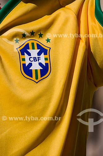  Detail of mannequin with brazilian team shirt - demonstration against spending of the World Cup - Copacabana Beach  - Rio de Janeiro city - Rio de Janeiro state (RJ) - Brazil