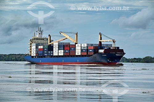  Cargo ship on the Amazon River on the outskirts of Manaus  - Manaus city - Amazonas state (AM) - Brazil