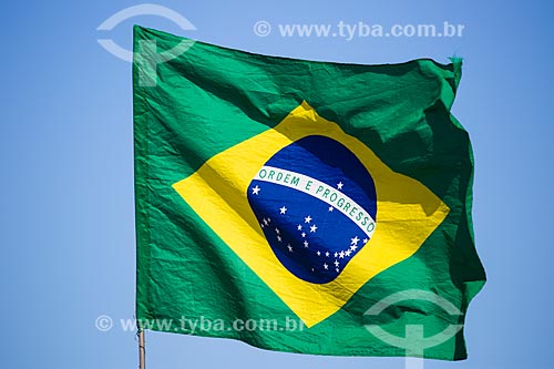  Brazilian flag - Copacabana beach  - Rio de Janeiro city - Rio de Janeiro state (RJ) - Brazil
