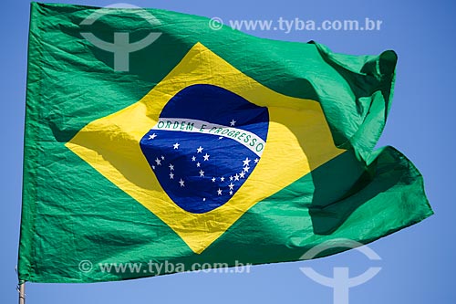  Brazilian flag - Copacabana beach  - Rio de Janeiro city - Rio de Janeiro state (RJ) - Brazil
