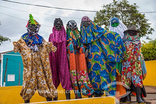  Teenagers costumed of Bate-bola (beats-ball) during the   - Itacare city - Bahia state (BA) - Brazil