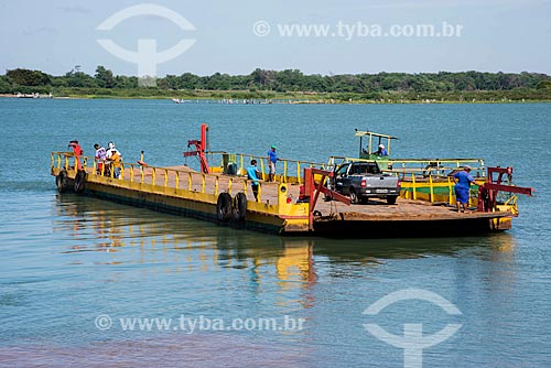  Ferry that makes the crossing between Belem de Sao Francisco (PE) to Barra de Tarrachil -  Chochorro district (BA)  - Belem de Sao Francisco city - Pernambuco state (PE) - Brazil