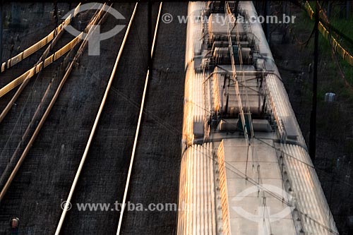  Train going through Nova Iguacu city  - Nova Iguacu city - Rio de Janeiro state (RJ) - Brazil