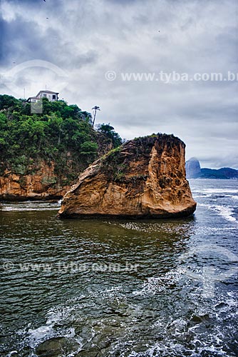  Boa Viagem Island with the Nossa Senhora da Boa Viagem Chapel (XVIII century)  - Niteroi city - Rio de Janeiro state (RJ) - Brazil