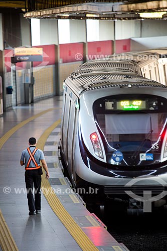  Employee of the Metro Rio - Pavuna Station of Rio Subway  - Rio de Janeiro city - Rio de Janeiro state (RJ) - Brazil