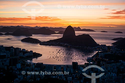  View of sunrise - Sugar Loaf from Mirante Dona Marta  - Rio de Janeiro city - Rio de Janeiro state (RJ) - Brazil