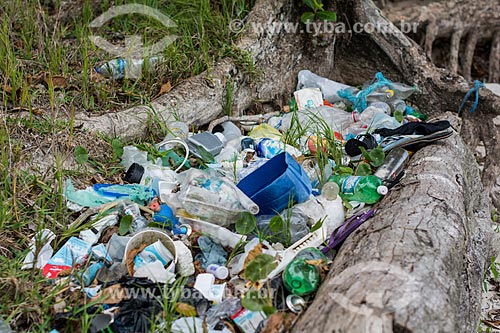  Pollution - Santo Antonio Beach  - Angra dos Reis city - Rio de Janeiro state (RJ) - Brazil
