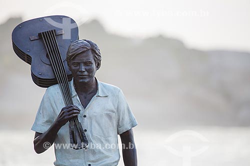  Statue of maestro Tom Jobim on Arpoador Beach boardwalk  - Rio de Janeiro city - Rio de Janeiro state (RJ) - Brazil