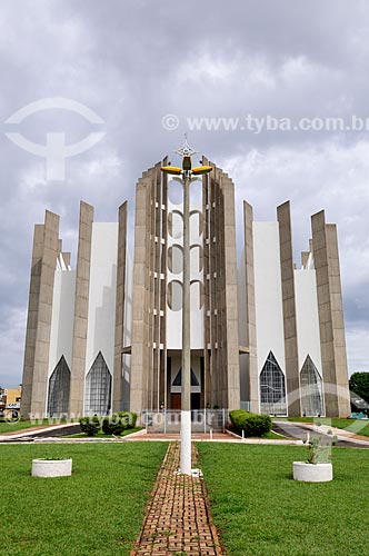  Facade of Divino Espirito Santo Cathedral (1993)  - Jatai city - Goias state (GO) - Brazil