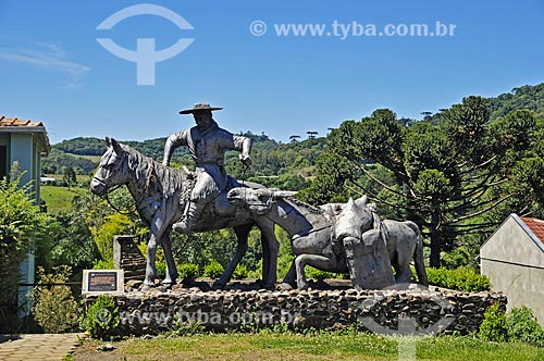  Monument to the drover named Joao Libia - that brought sugar bags when the charging fell into the river, giving rise to the name of Agua Doce city (Sweet Water)  - Agua Doce city - Santa Catarina state (SC) - Brazil